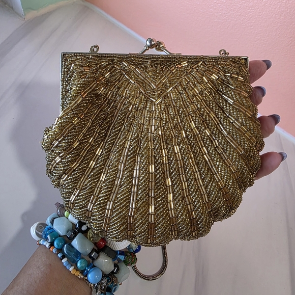 Mermaidcore Vintage Gold Mini Shell Bag - Picture 11 of 12